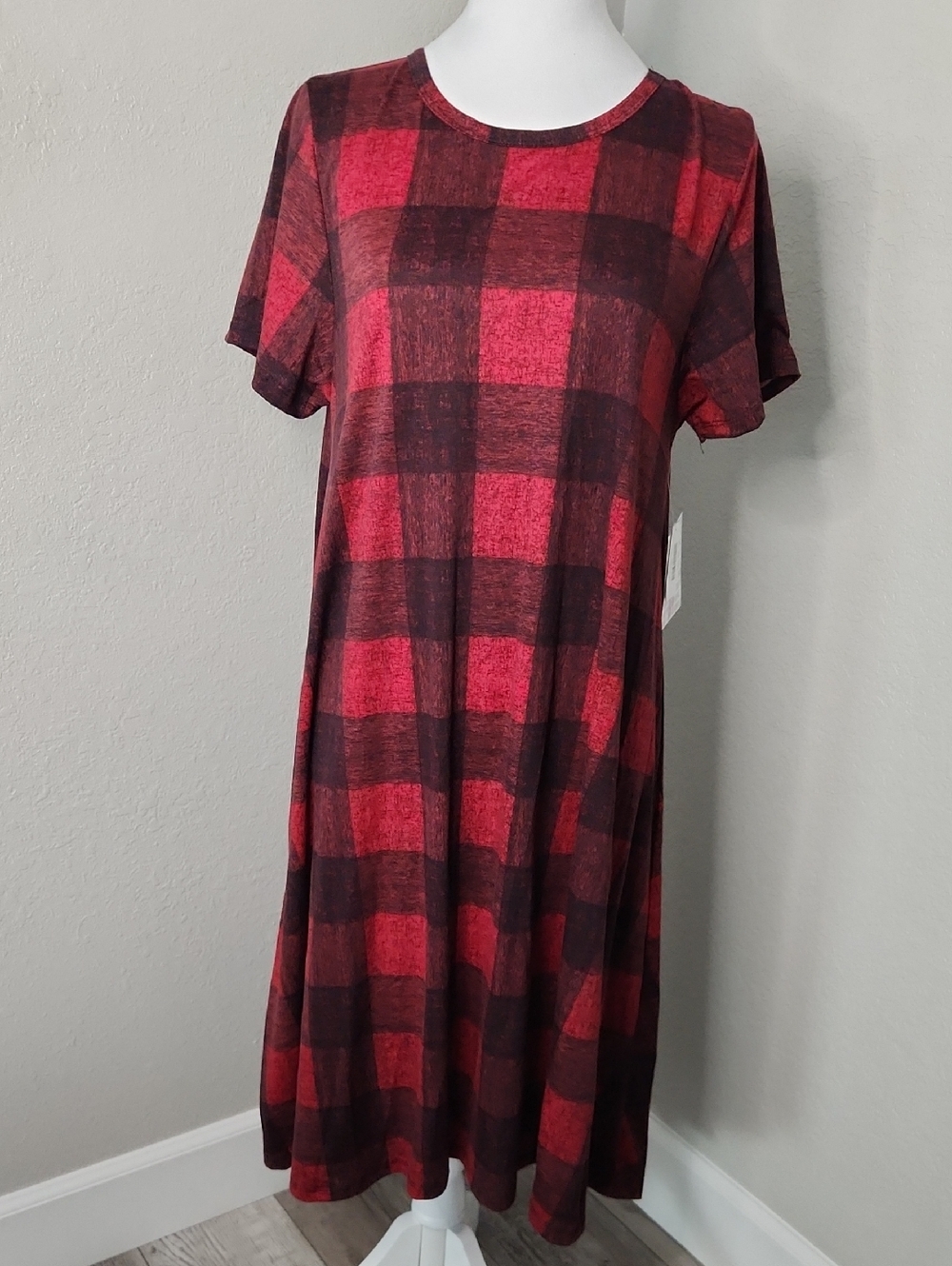 Lularoe Carly Red and Black Buffalo Plaid Short Sleeve Women’s Dress